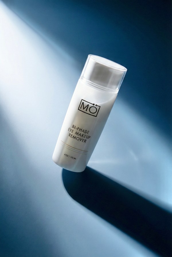 MÖ ​Bi-Phase Eye Makeup Remover